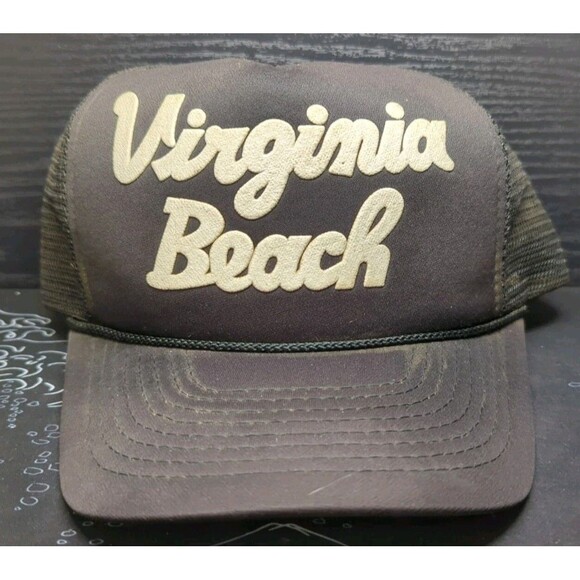 Men's Vintage Trucker Hat Virginia Beach Puff Print Mesh Black SnapBack 80's - Picture 1 of 7